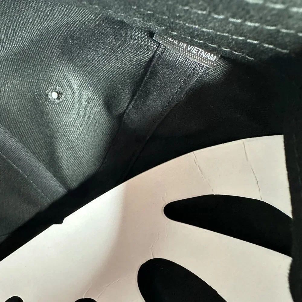 Goodlife Black Curved Brim Box Logo Adjustable Baseball Cap Casual Hat - Picture 6 of 9
